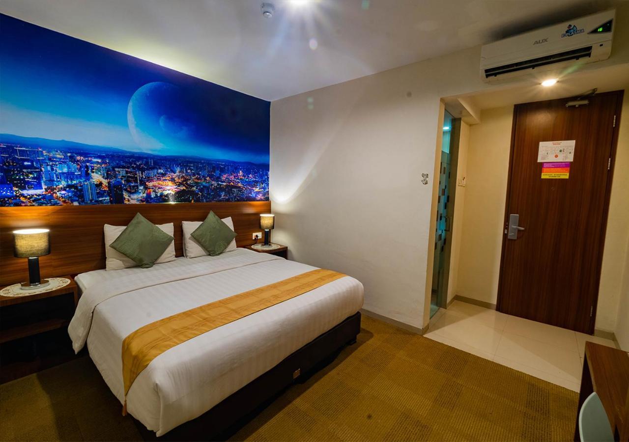 Miyanna Hotel Medan Exteriör bild
