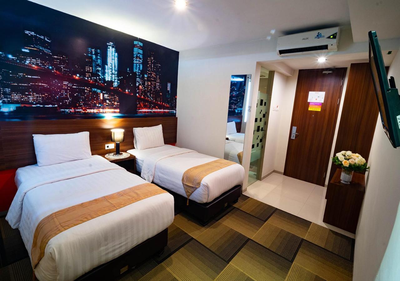 Miyanna Hotel Medan Exteriör bild