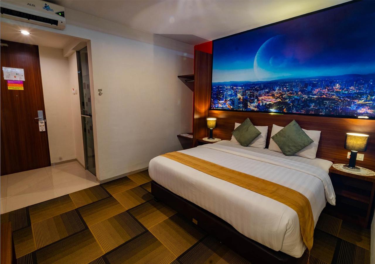 Miyanna Hotel Medan Exteriör bild