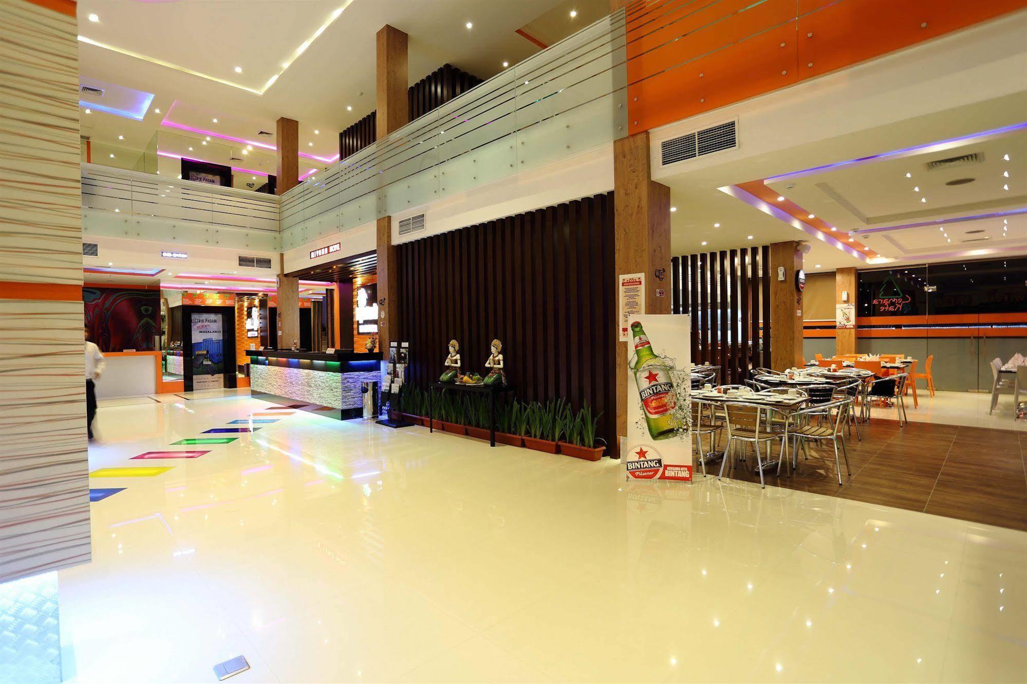 Miyanna Hotel Medan Exteriör bild